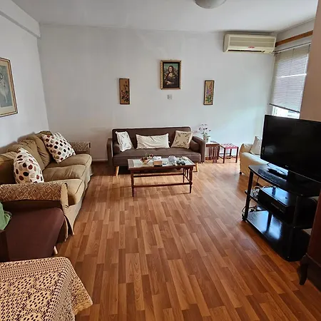 Beautiful In Center Of With Views Apartament *